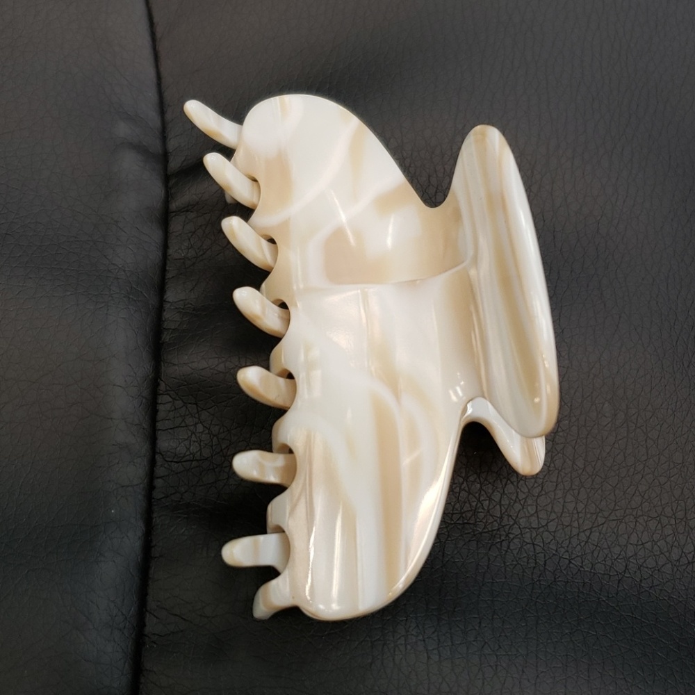 Hair clip